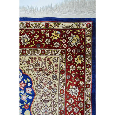 Kilim Co. Pure Silk Hand-Woven Cesmi Bulbul Pattern Hereke Rug 85X124 cm - MALLTURK