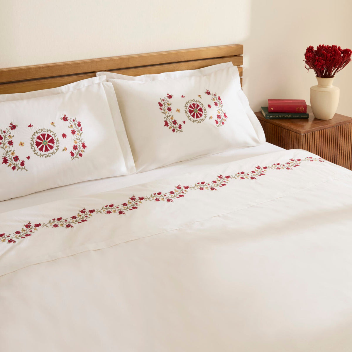 Karaca Home Layali Embroidered Double Duvet Cover Set White - MALLTURK