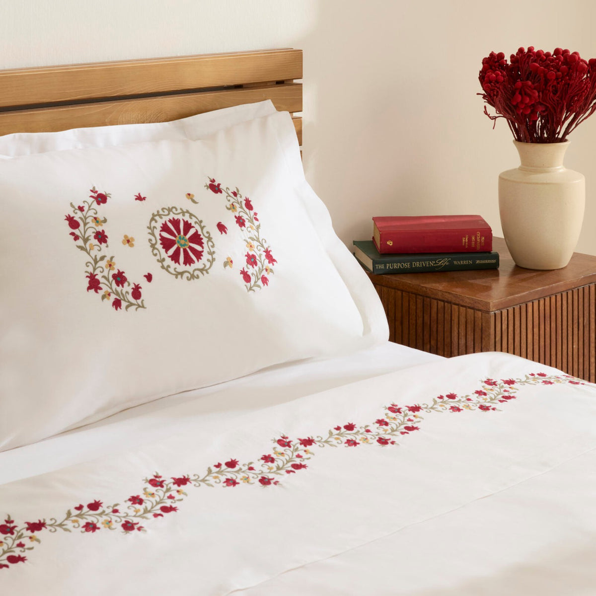 Karaca Home Layali Embroidered Double Duvet Cover Set White - MALLTURK