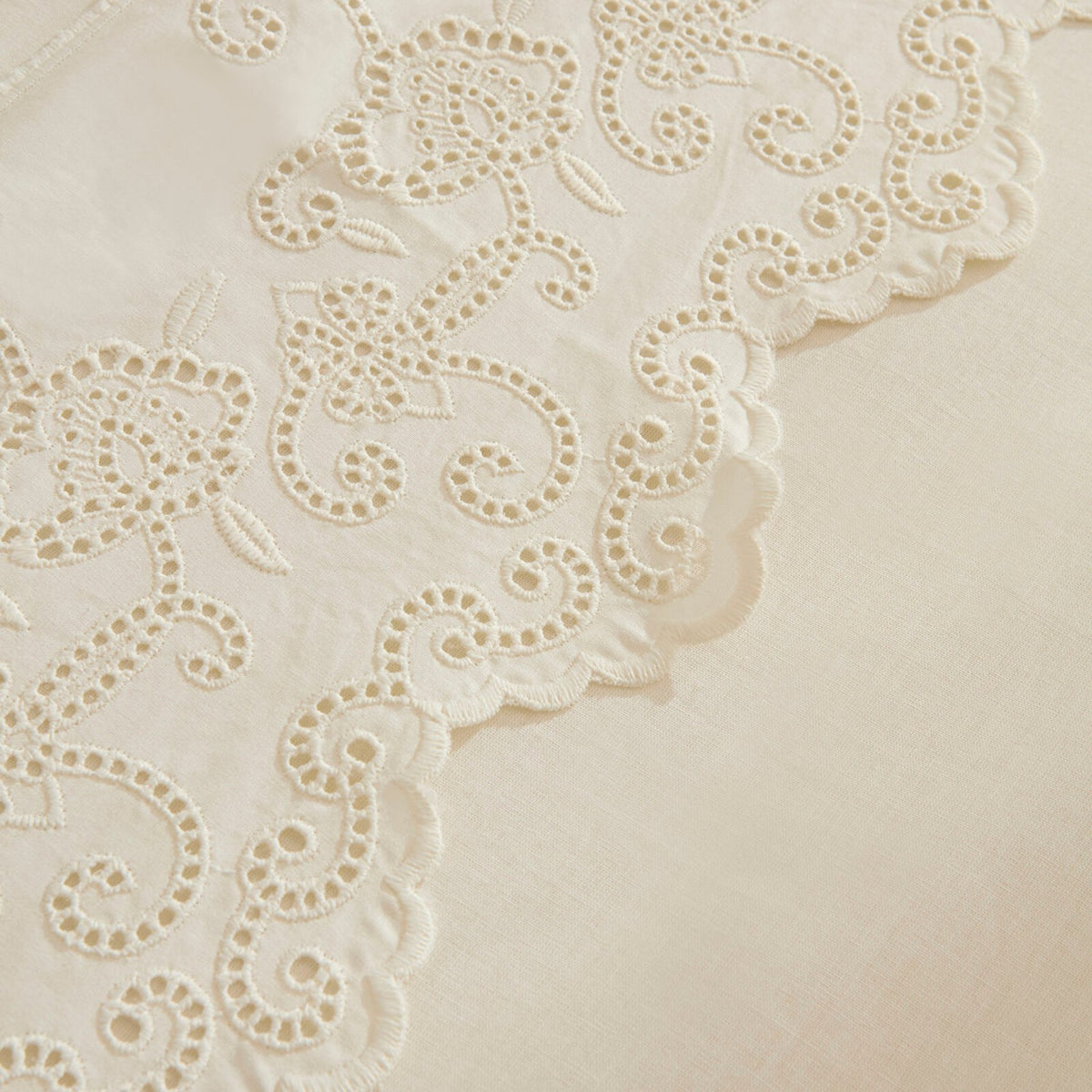 Karaca Home Avenza Embroidered Double Duvet Cover Set White - MALLTURK