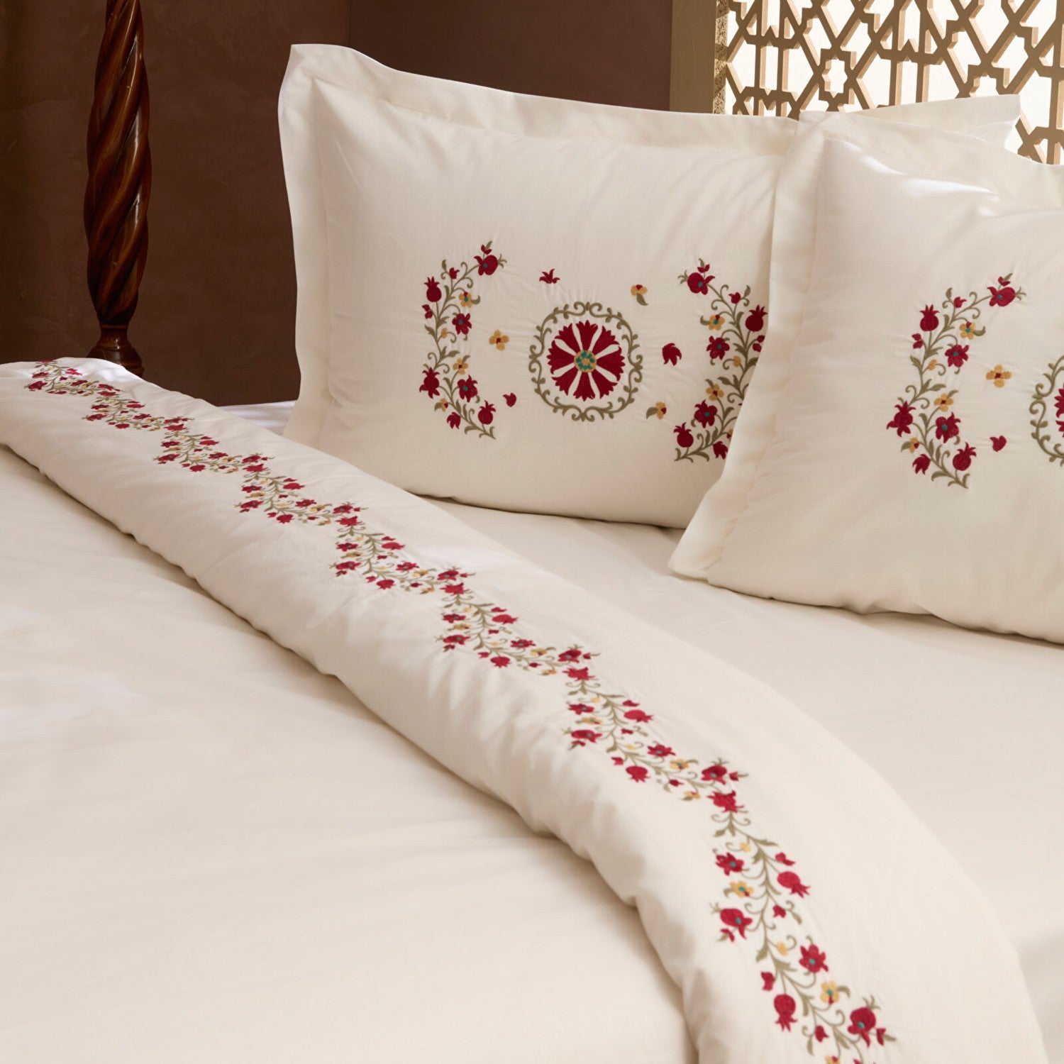 Karaca Home Dornel %100 Cotton Embroidered Double Duvet Cover Set White - MALLTURK