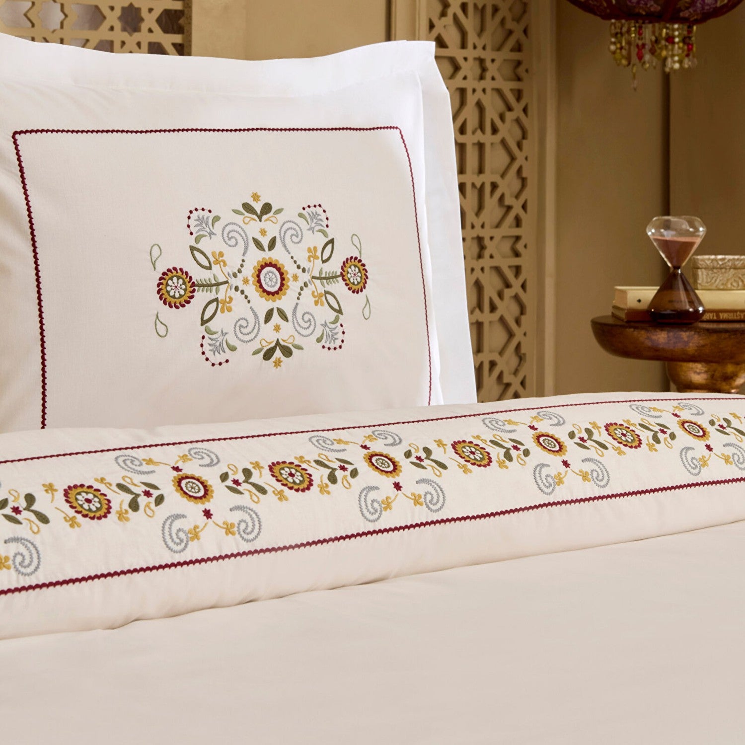 Karaca Home Beluna %100 Cotton Double Embroidered Duvet Cover Set White - MALLTURK