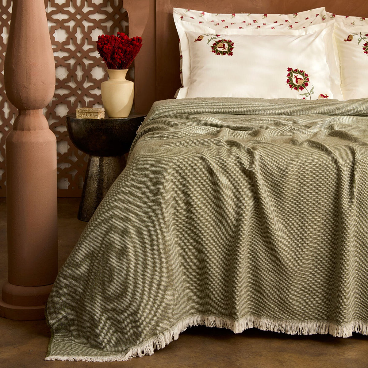 Karaca Home Zenyra Double Embroidered Nish Set Mutlicolor - MALLTURK