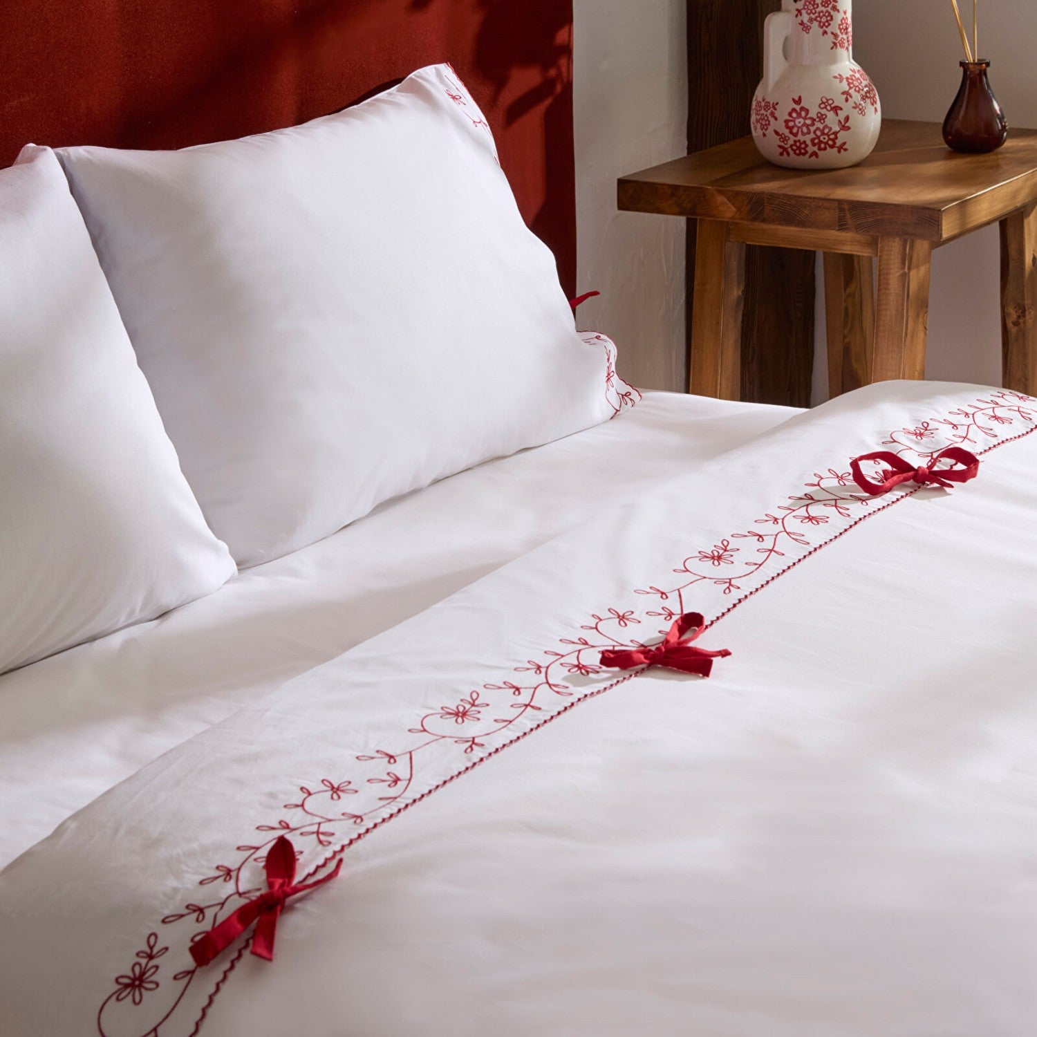 Karaca Home Calia %100 Cotton Embroidered Double Duvet Cover Set White - MALLTURK