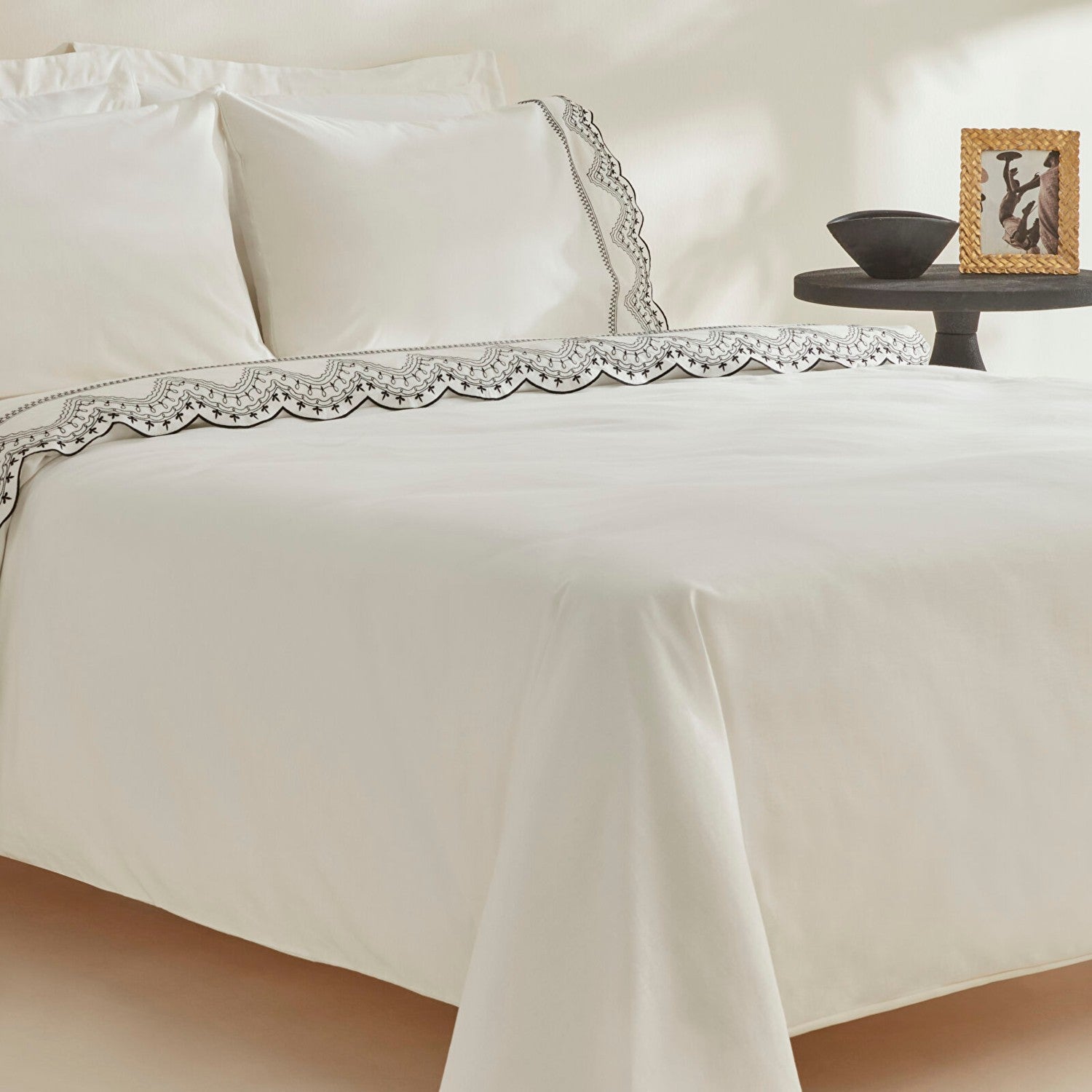 Karaca Home Orvin Double Embroidered Duvet Cover Set White - MALLTURK