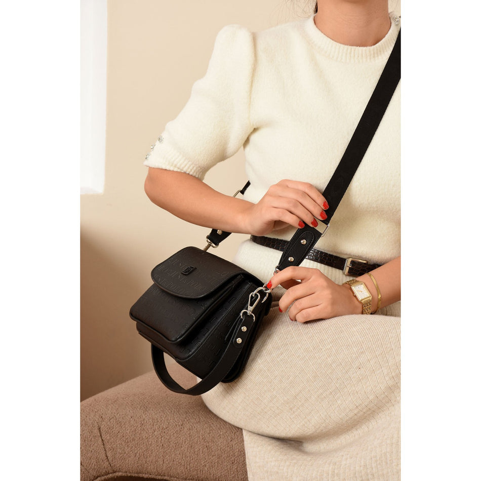 Just Polo Women's Flap Shoulder Bag JPM4041 Black Fashion Bag - MALLTURK