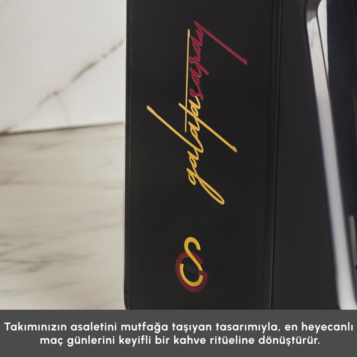 Karaca Hatir Hups Galatasaray Licensed Milk-Based Turkish Coffee Maker - MALLTURK