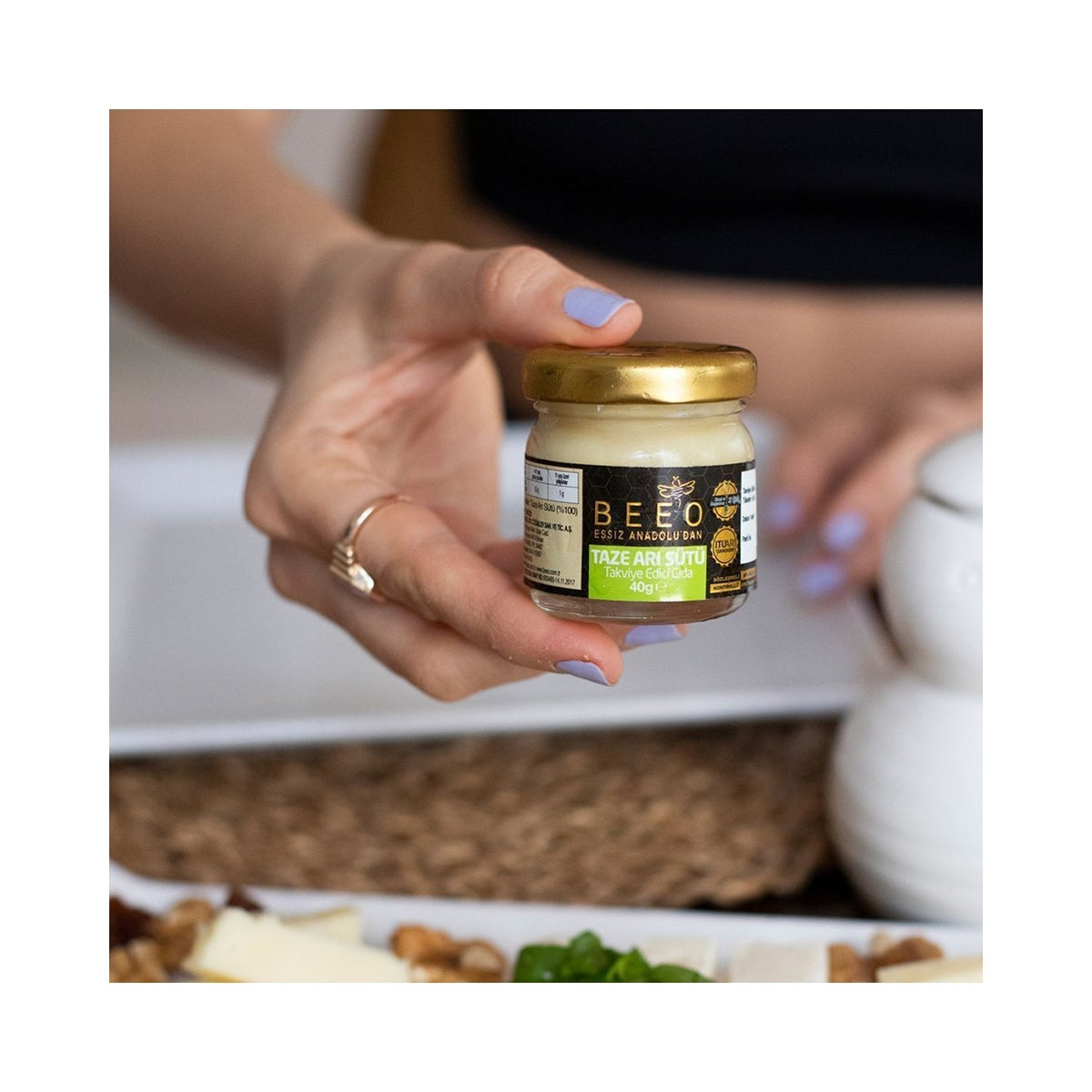 BEE'O 40 g Fresh Royal Jelly %100 Natural Halal and Additive-Free Dietary Supplement