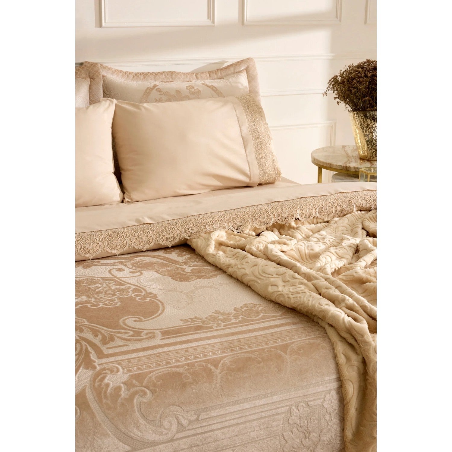 Karaca Home Valeria Queen 8-Piece Bridal Set Gold - MALLTURK
