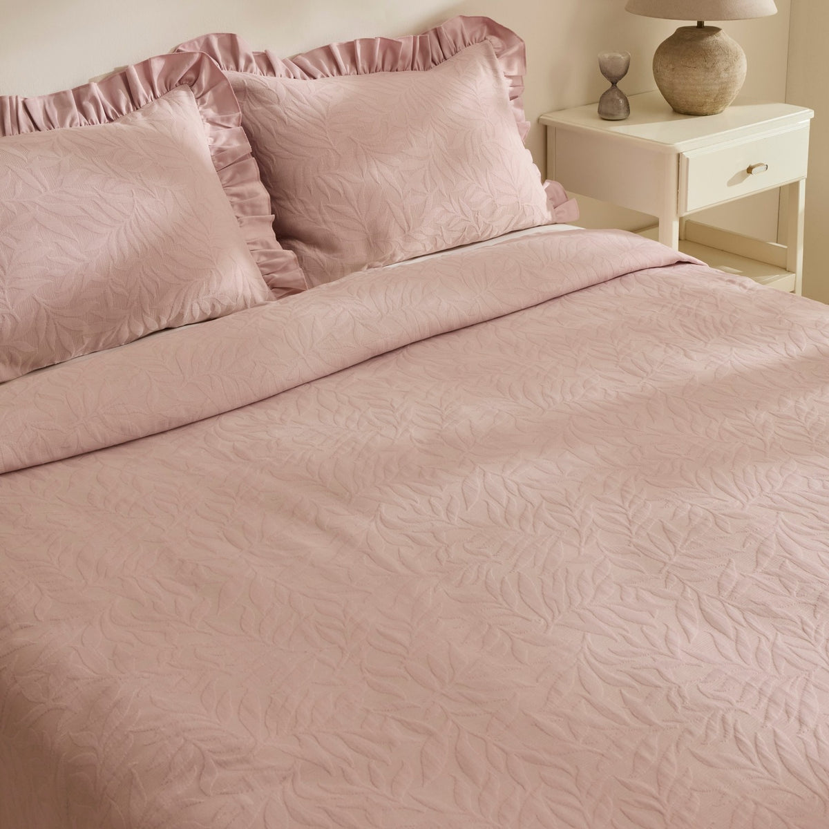 Karaca Home Branley Ruffled Double Bedspread Set, Powder Pink - MALLTURK
