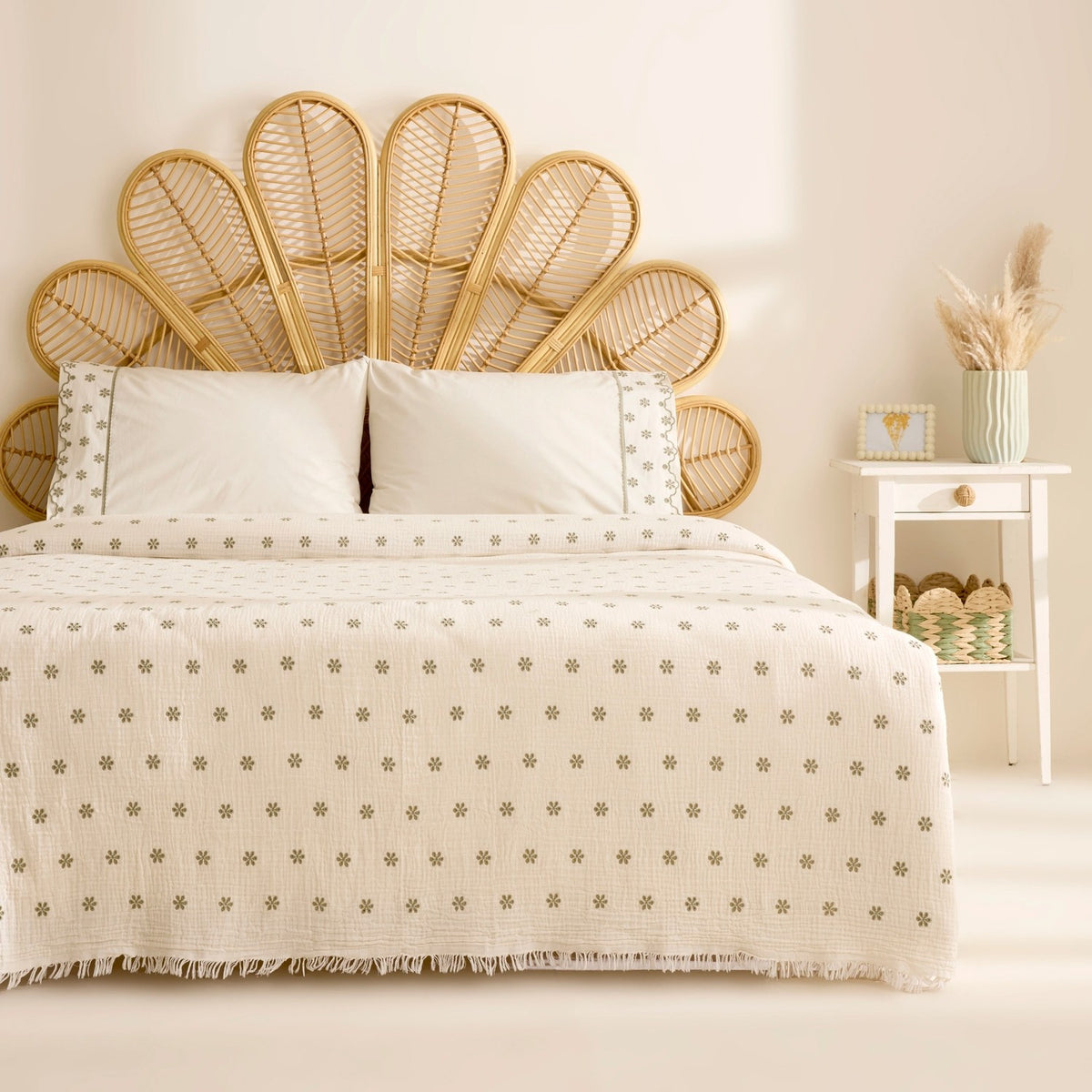 Karaca Home Carezza Embroidered Muslin Double Bed Quilt Set Green - MALLTURK