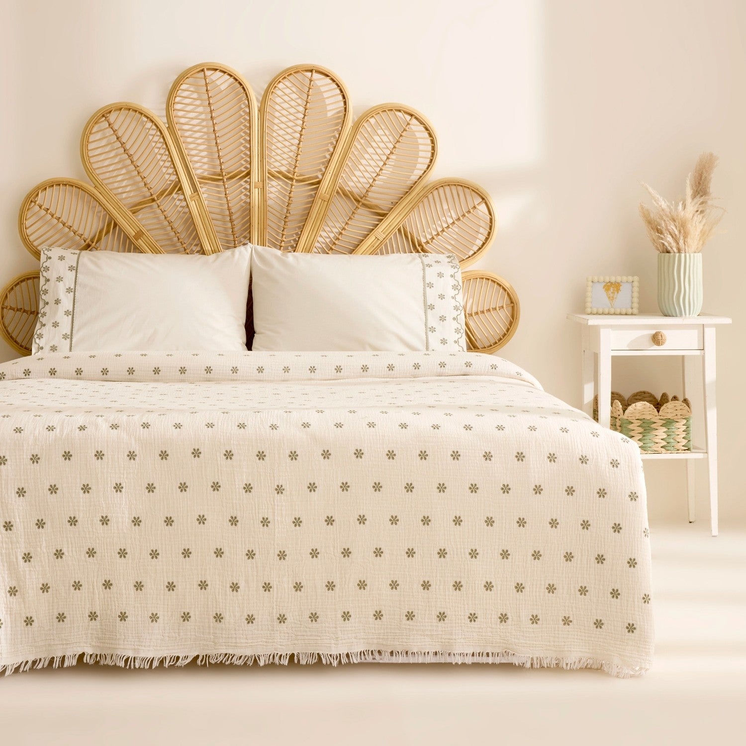 Karaca Home Carezza Embroidered Muslin Double Bed Quilt Set Green - MALLTURK
