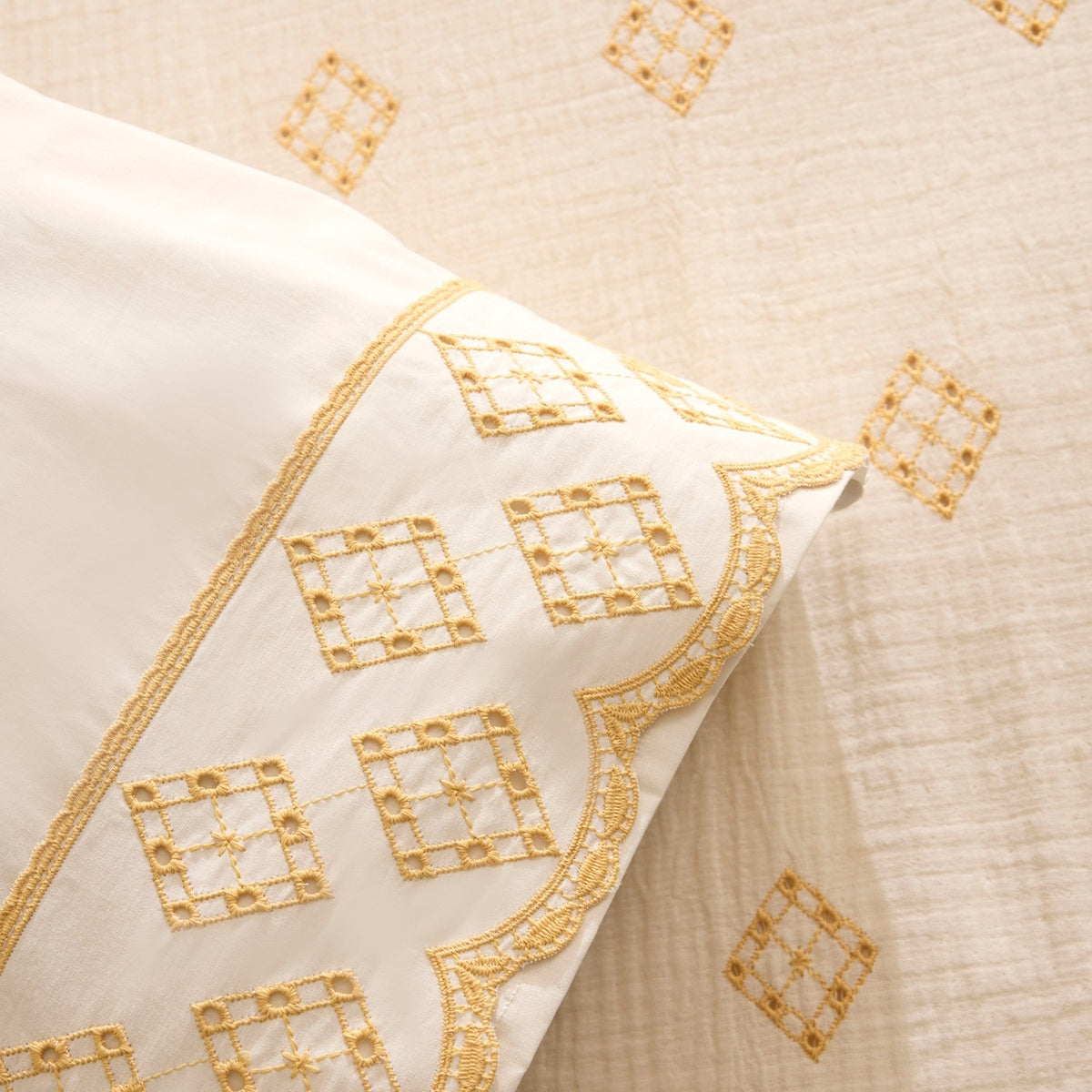 Karaca Home Nobile Embroidered Muslin Double Bed Quilt Set Yellow - MALLTURK