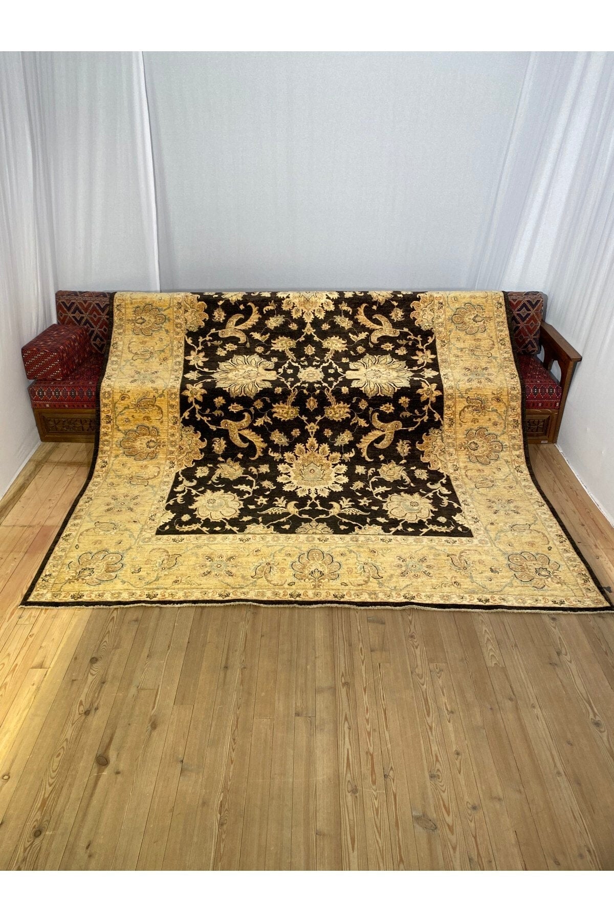SIRVAN Rug Hand-Woven Usak Rug-275 X 370 - MALLTURK