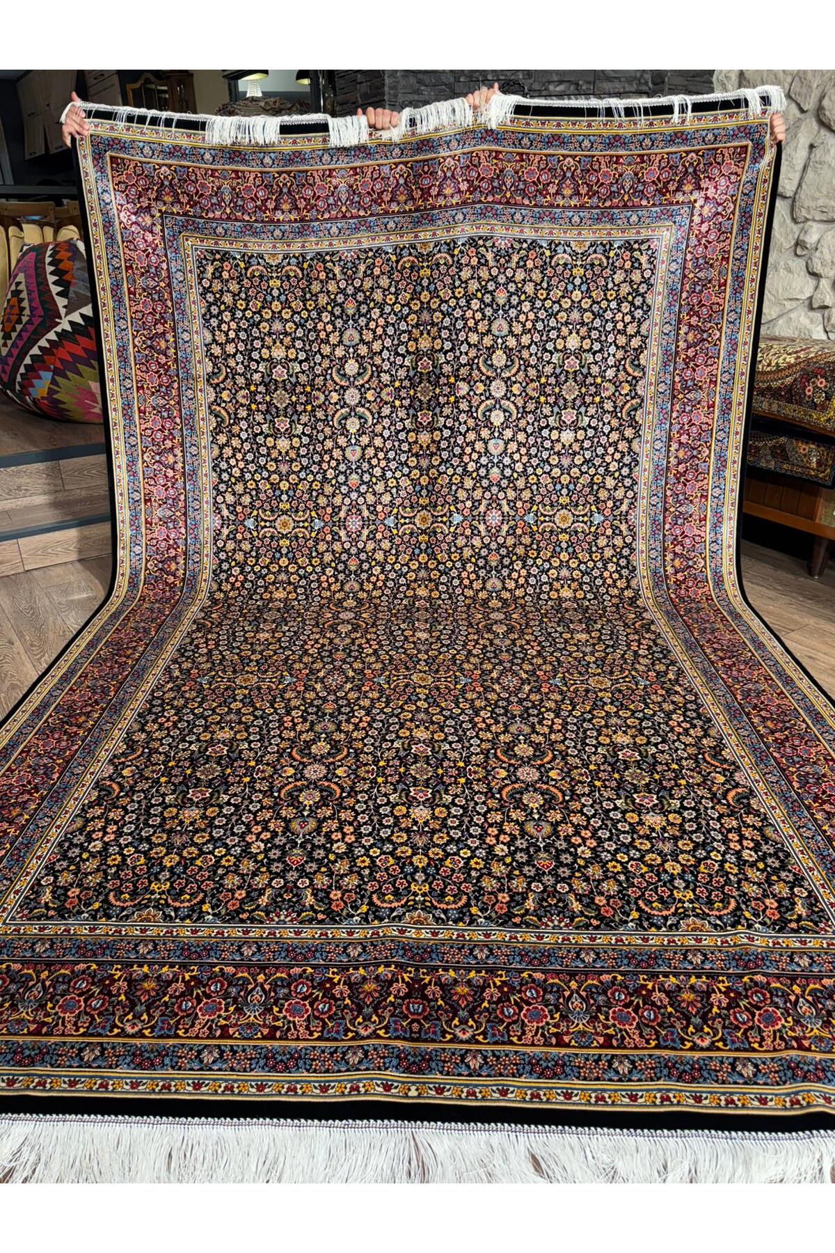 Rustikev Iranian Silk Hereke Rug - MALLTURK