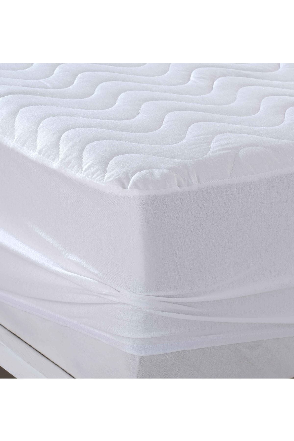 VESSINOHOME Cotton Quilted Fitted Mattress Protector - MALLTURK