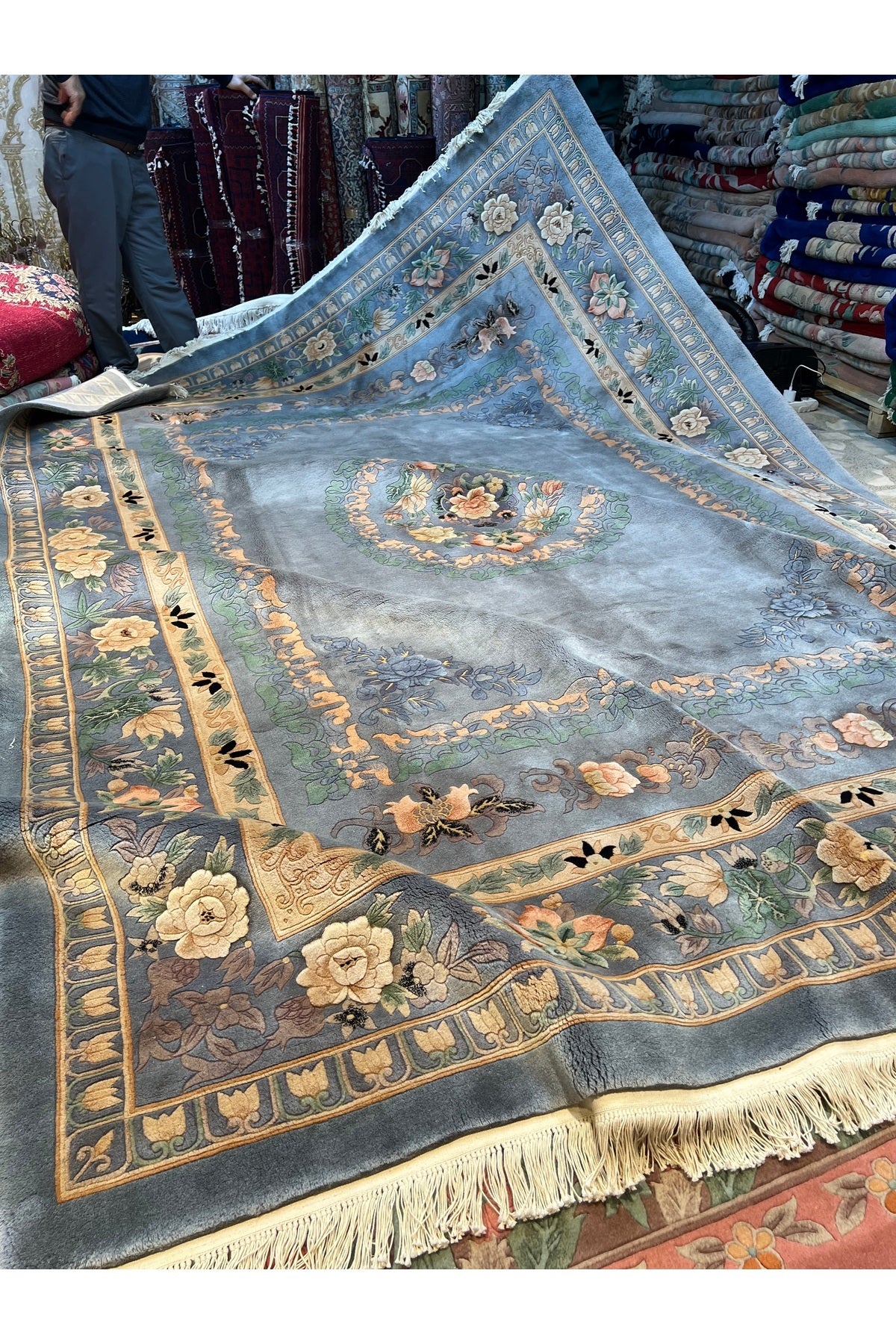 RD RAMAZAN DAG Hand Rug Art Hand-Woven Embossed Chinese Rug Premium Quality Gray Color Size 335x243 - MALLTURK