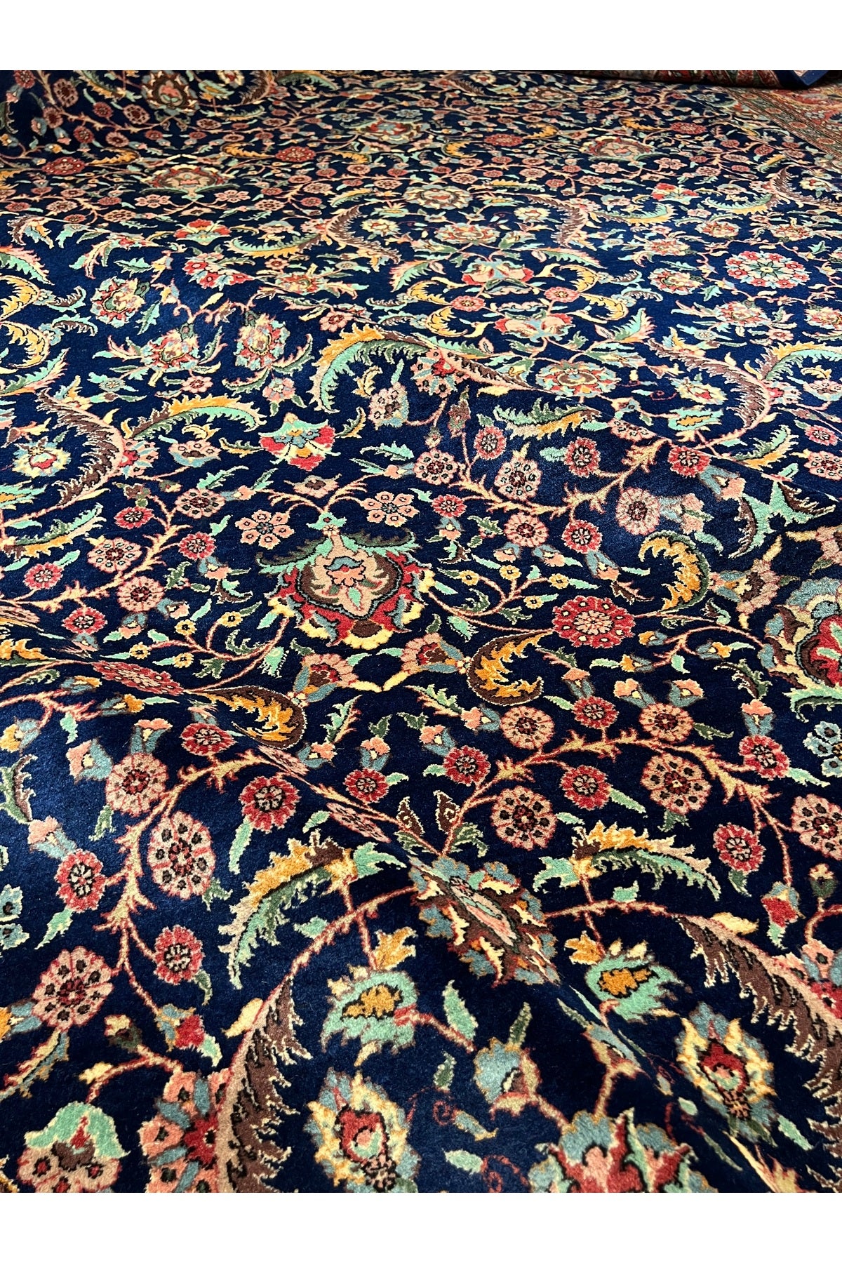 RD RAMAZAN DAG Hand Rug Art Hand-Woven Sivas Prison Workshop Hereke Viyana Pattern Collector Piece Size 345x245 - MALLTURK