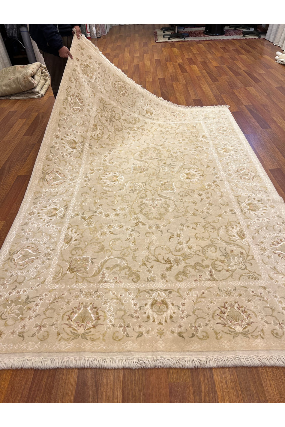 RD RAMAZAN DAG Hand Rug Art Hand-Woven Silk Blend Usak Rug Special Weave Size 290x196