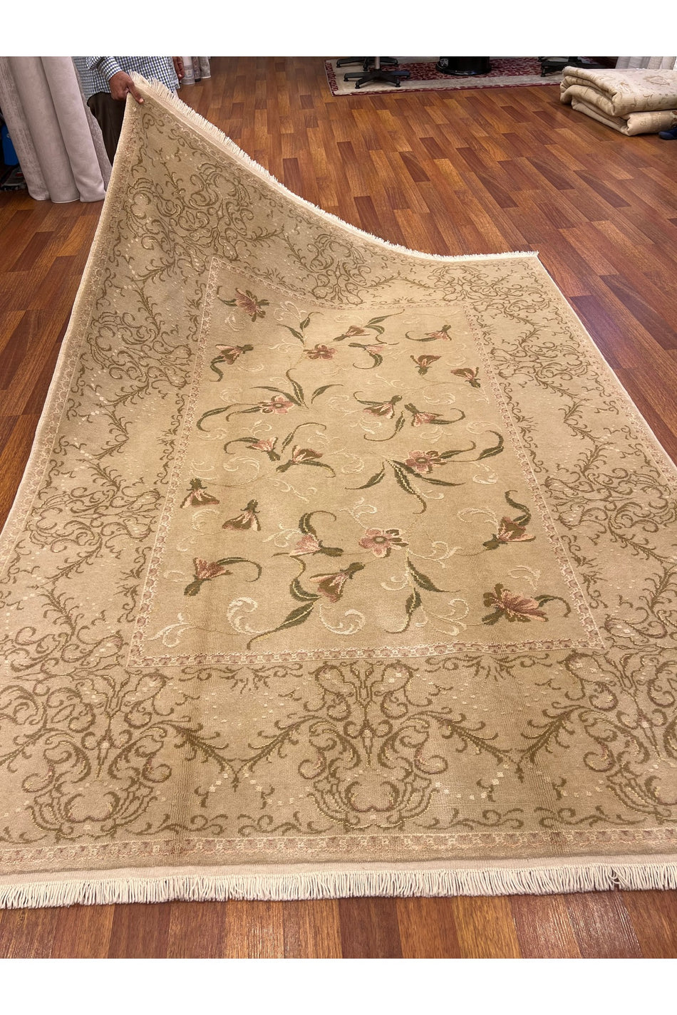 RD RAMAZAN DAG Hand Rug Art Hand-Woven Silk Blend Usak Rug Special Weave Size 270x200