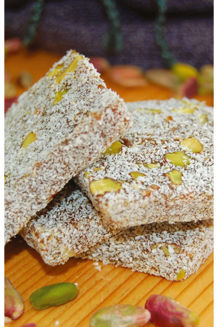 Necim Oksuz Lokum- Cezerye Pistachio Carrot Confection 500 g - MALLTURK