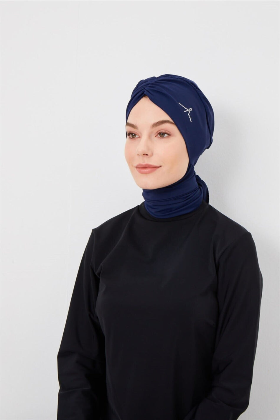 قبعة سباحة مجمّعة مميزة من هاسيما باللون الأزرق الكحلي