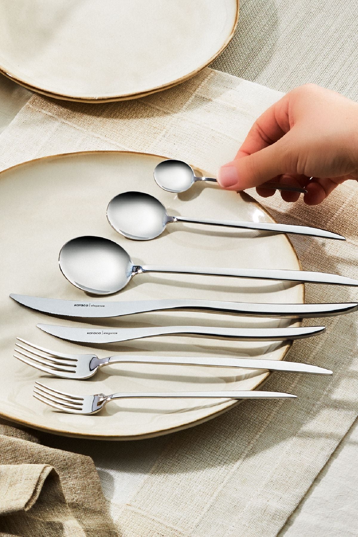 Karaca amour 84 Piece 12 Place Setting Flatware elegance Boxed - MALLTURK