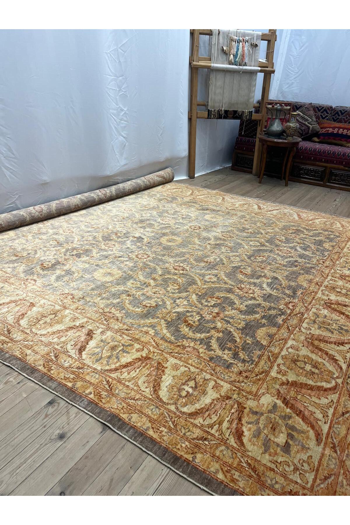 SIRVAN Rug Hand-Woven AFGAN Usak Rug - 250x366 - MALLTURK