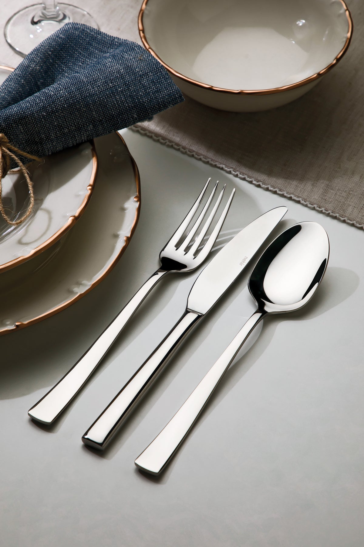Nehir deniz Plain 6 Place Setting 18 Piece Boxed Flatware Set - MALLTURK