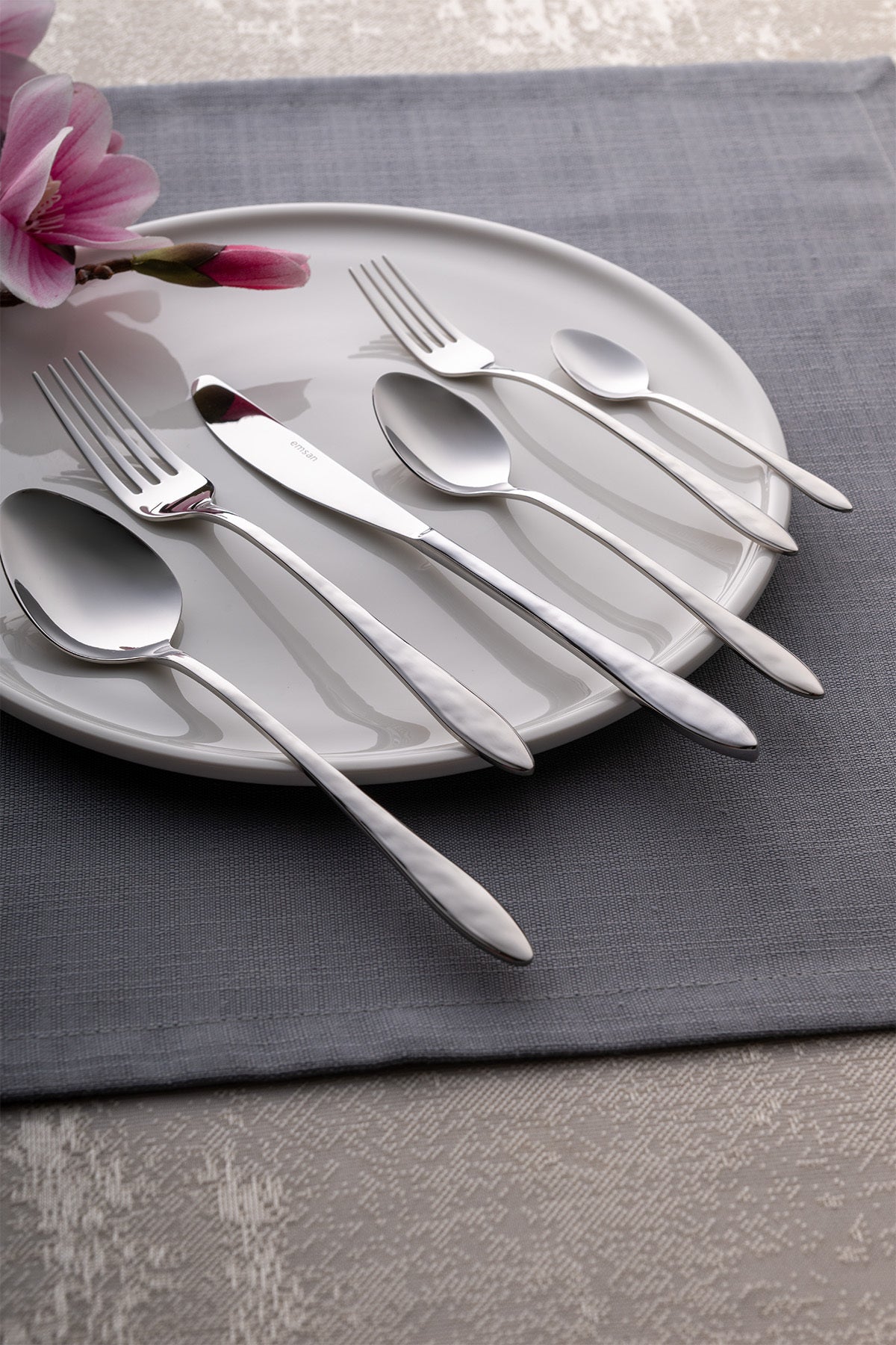 Emsan akasya 72 Piece 12 Place Setting Boxed Flatware Set - MALLTURK