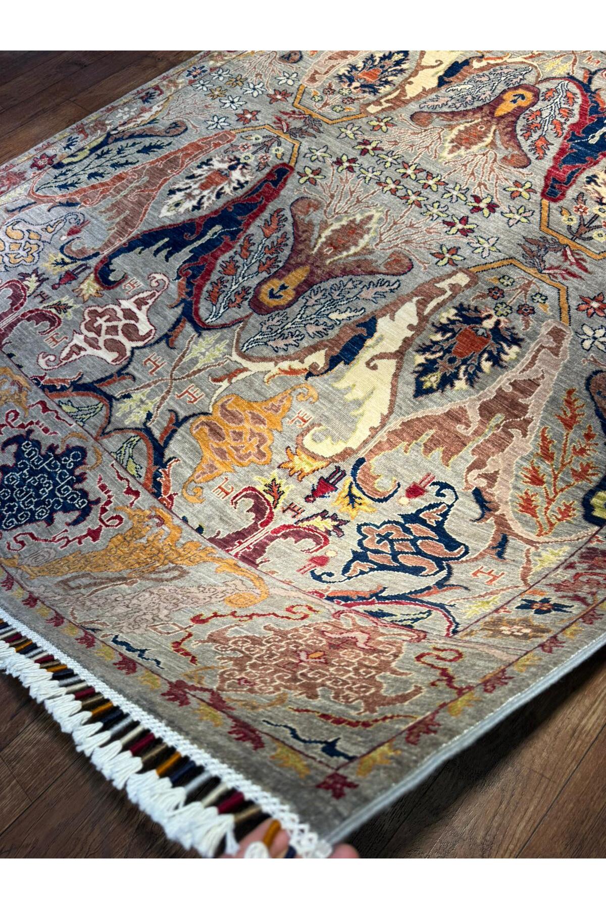 Wool Hand-Woven Afghan Rug