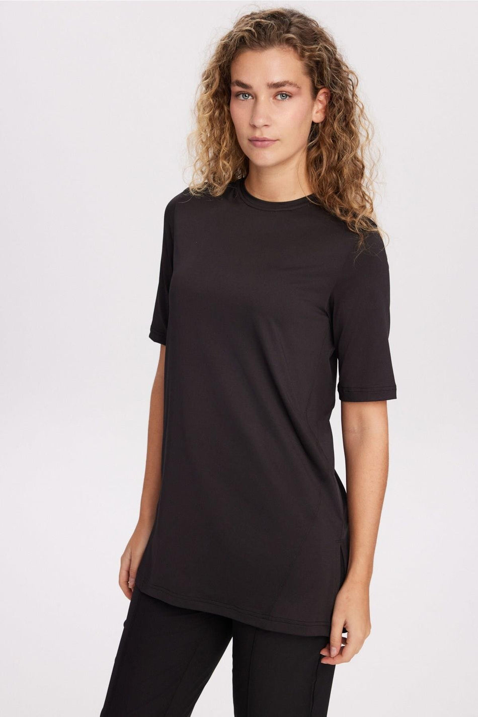 Hasema Active Short-Sleeve Black Training Top/T-Shirt ACT-46