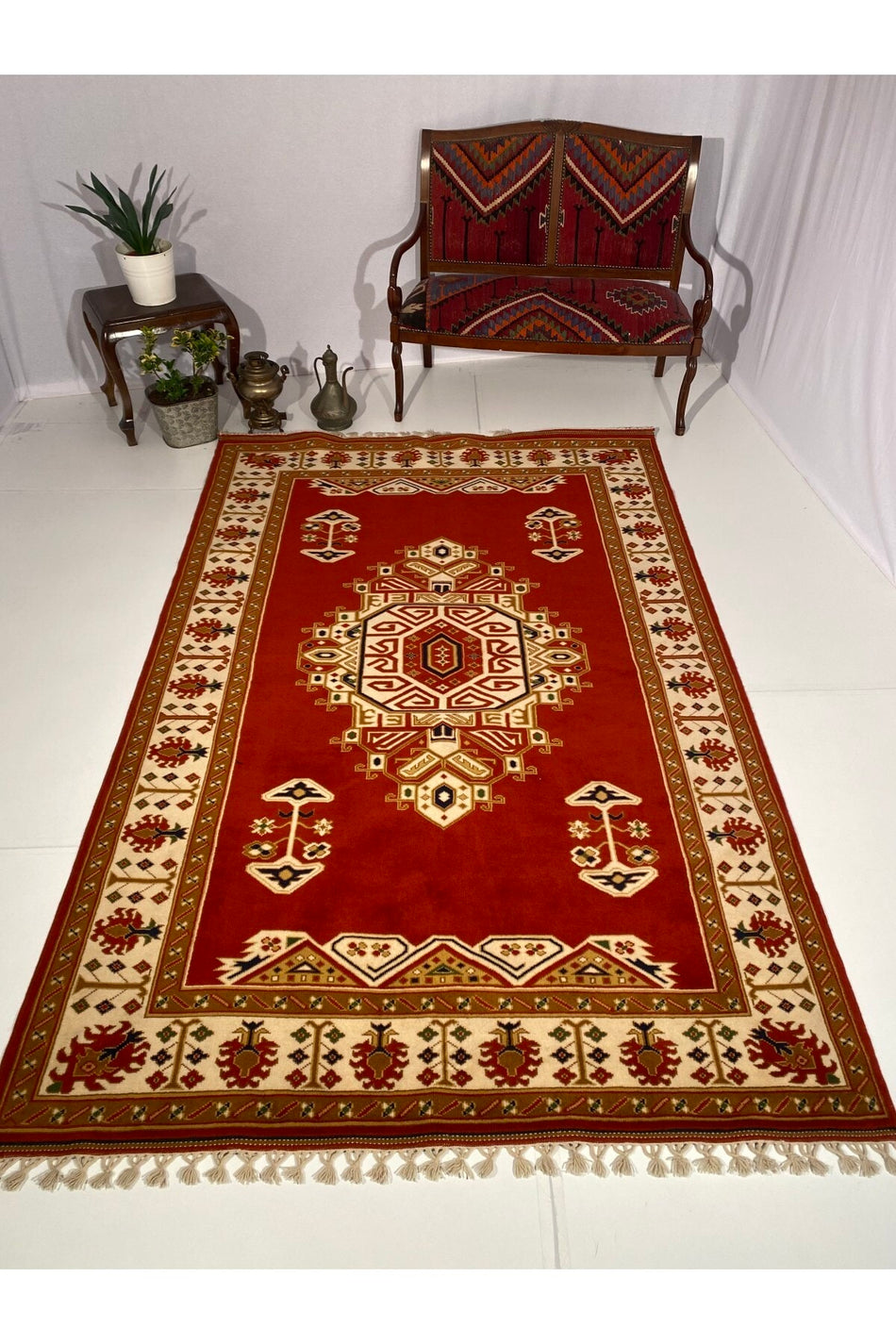 Sirvan Hali Handwoven Antique yoruk Carpet 174 x 265 - MALLTURK