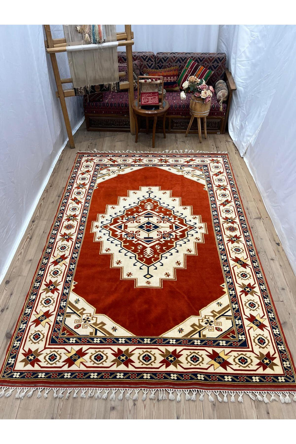 Sirvan Handwoven Antique Yoruk Rug - 270 x 184 - MALLTURK
