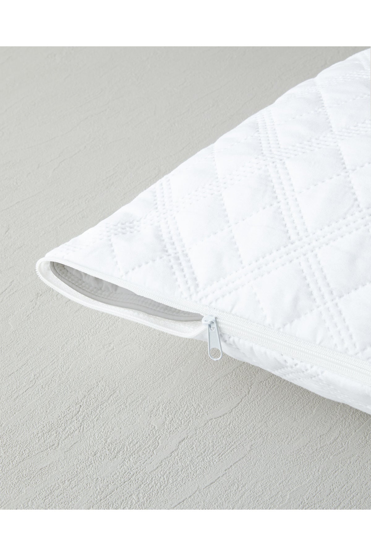 English Home Star Quilted Pillow Protector - MALLTURK