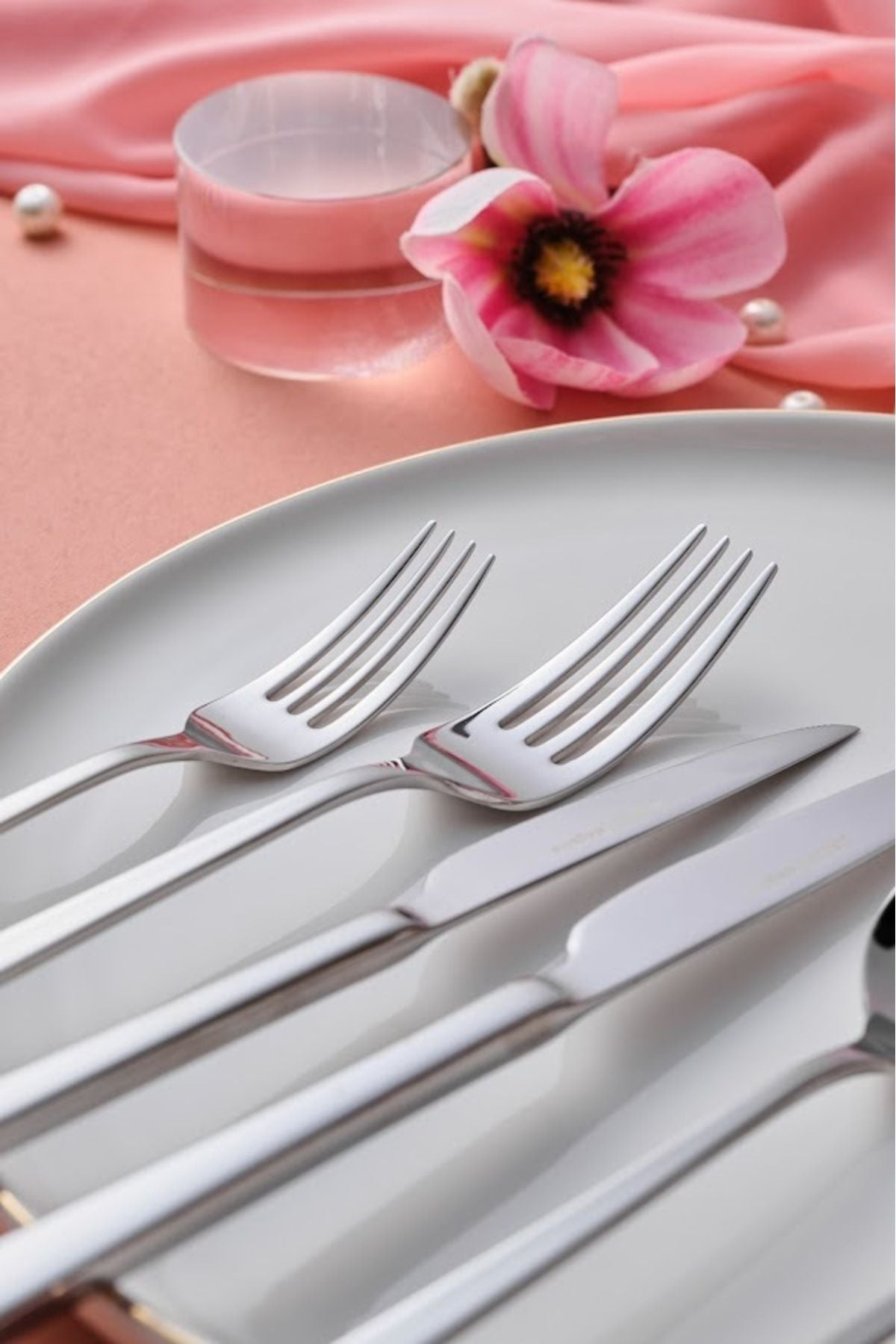 Karaca serenity elegance 84 Piece 12 Place Setting Flatware Set Boxed - MALLTURK
