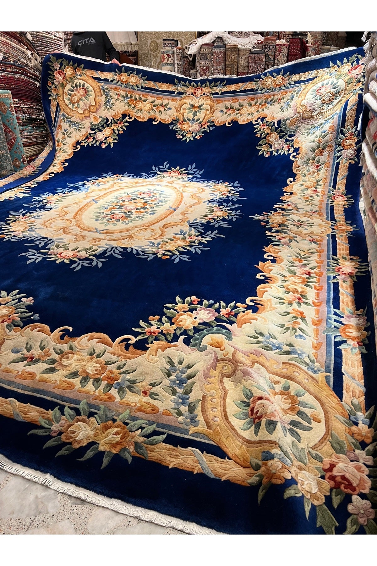 RD RAMAZAN DAG Hand Rug Art Hand-Woven Embossed Chinese Rug Premium Quality Navy Color Exceptional Bir Urun Size 460x370 - MALLTURK