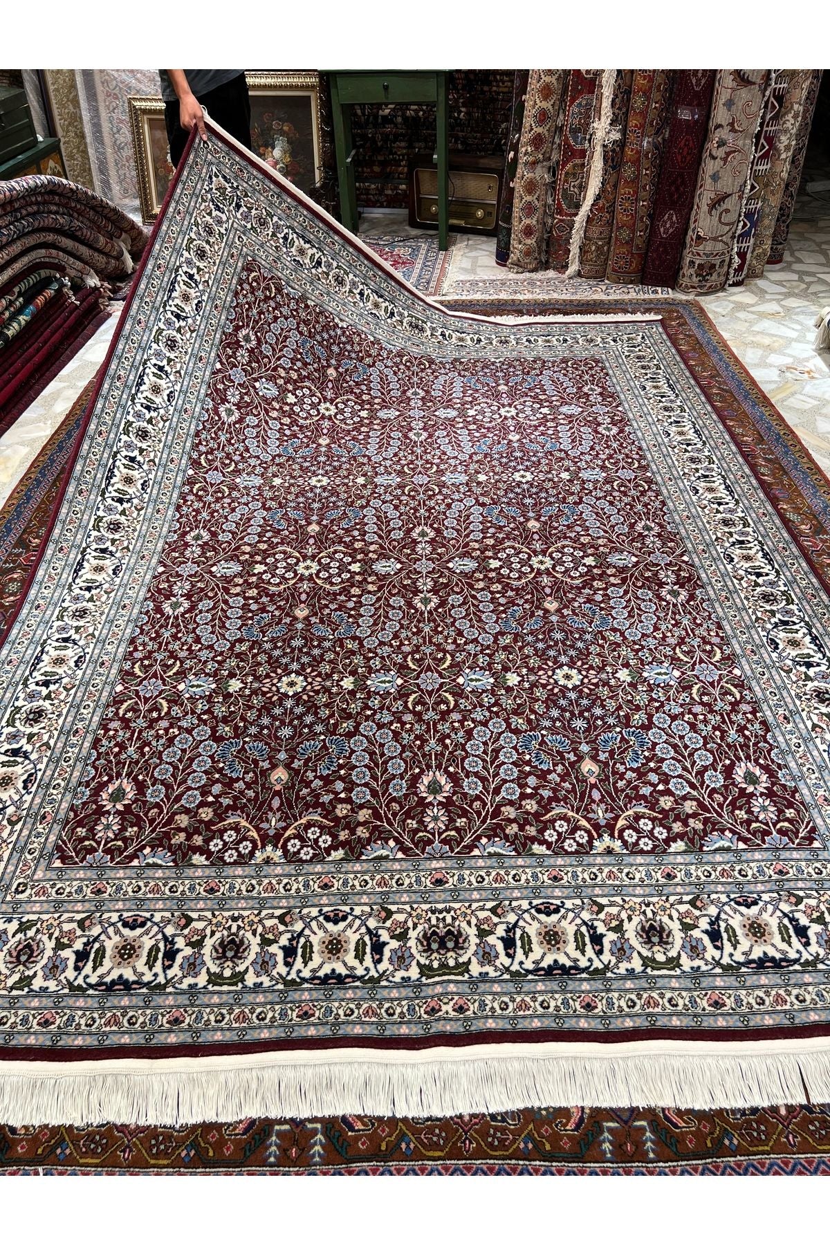 RD RAMAZAN DAG Hand Rug Art Hand-Woven Hereke Rug Signed Seven Mountains Flower 300x200 - MALLTURK