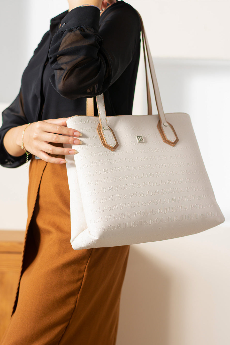 Just Polo Women's Shoulder Bag Beige - MALLTURK