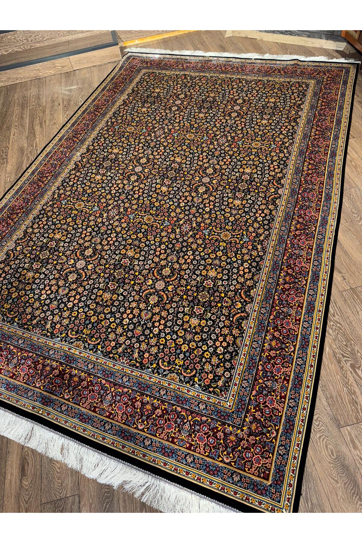 Rustikev Iranian Silk Hereke Rug - MALLTURK