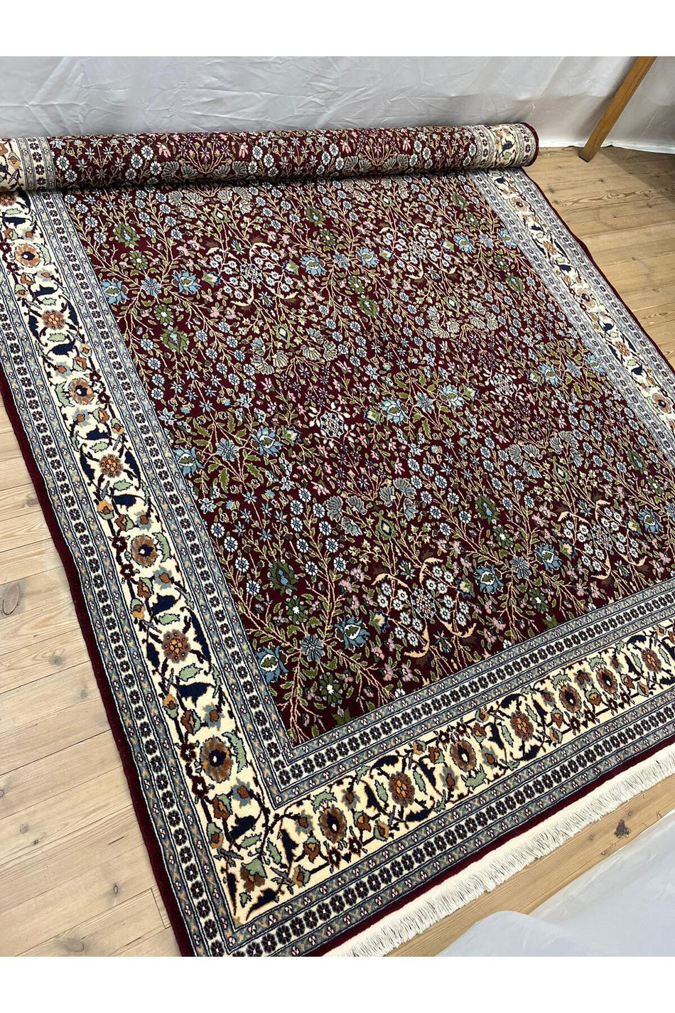 SIRVAN Rug Hand-Woven Hereke Rug - 317 x 215 - MALLTURK