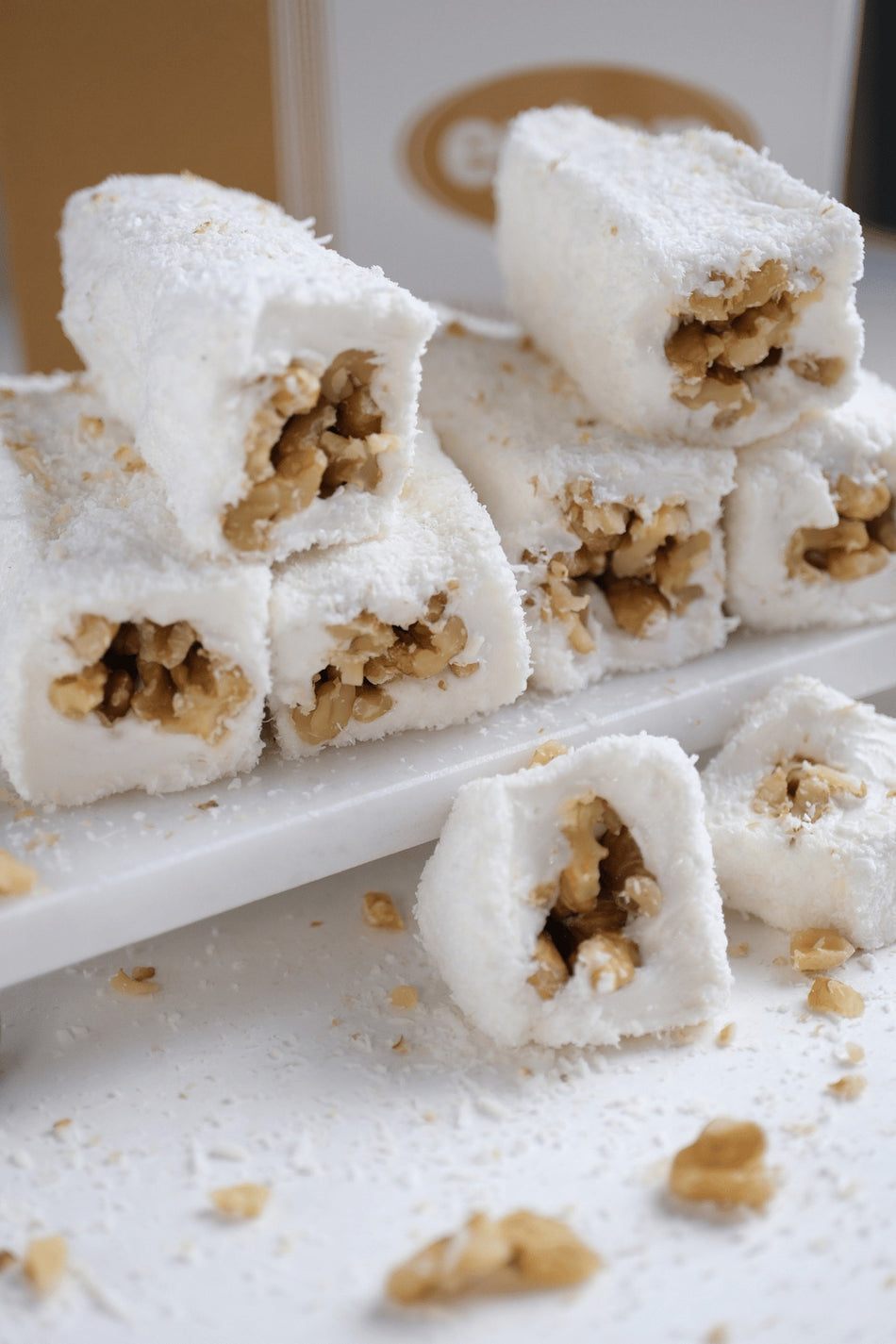 Erten sekerleme Sultan Style Walnut Turkish Delight 1 kg - MALLTURK