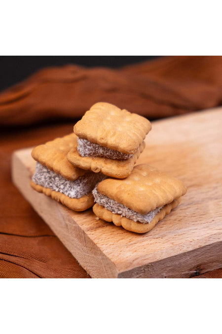 Leblebi Carsisi with Biscuit Rose Turkish Delight 250 g - MALLTURK