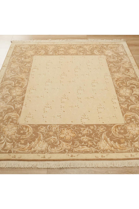 Halicizade Harem Serisi Usak Pattern Hand-Woven Rug - MALLTURK