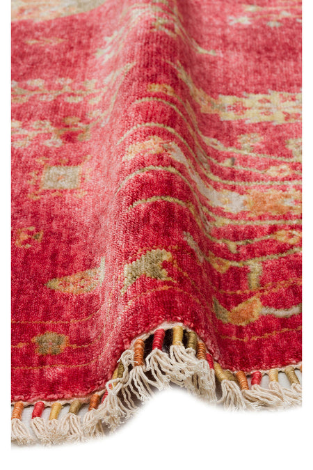 Eko Hali ZARA ZR 08 Red Round, a special loom carpet shaped by the harmonious and intensive handiwork of women from Usak. - MALLTURK
