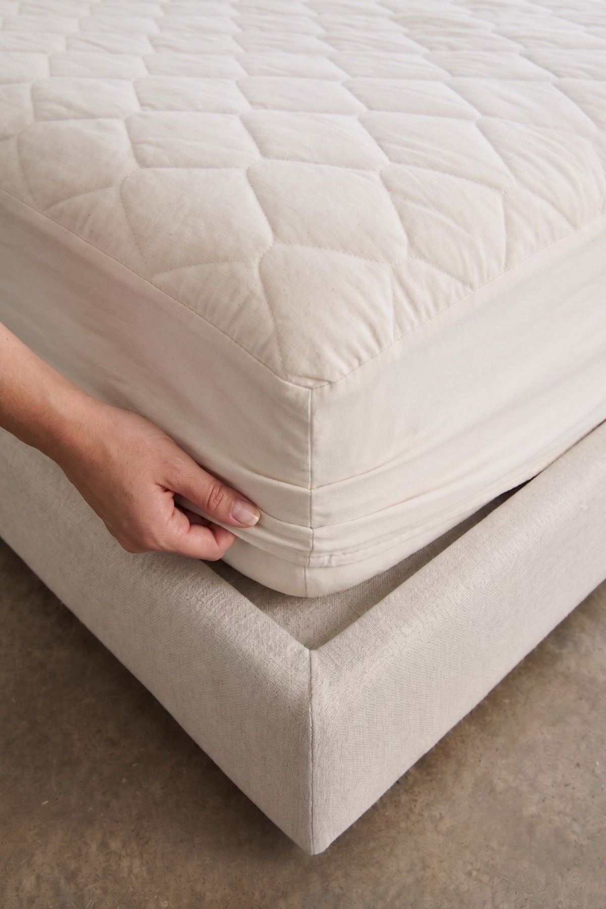 Nart Home Waterproof Cotton Quilted Fitted Mattress Protector - MALLTURK