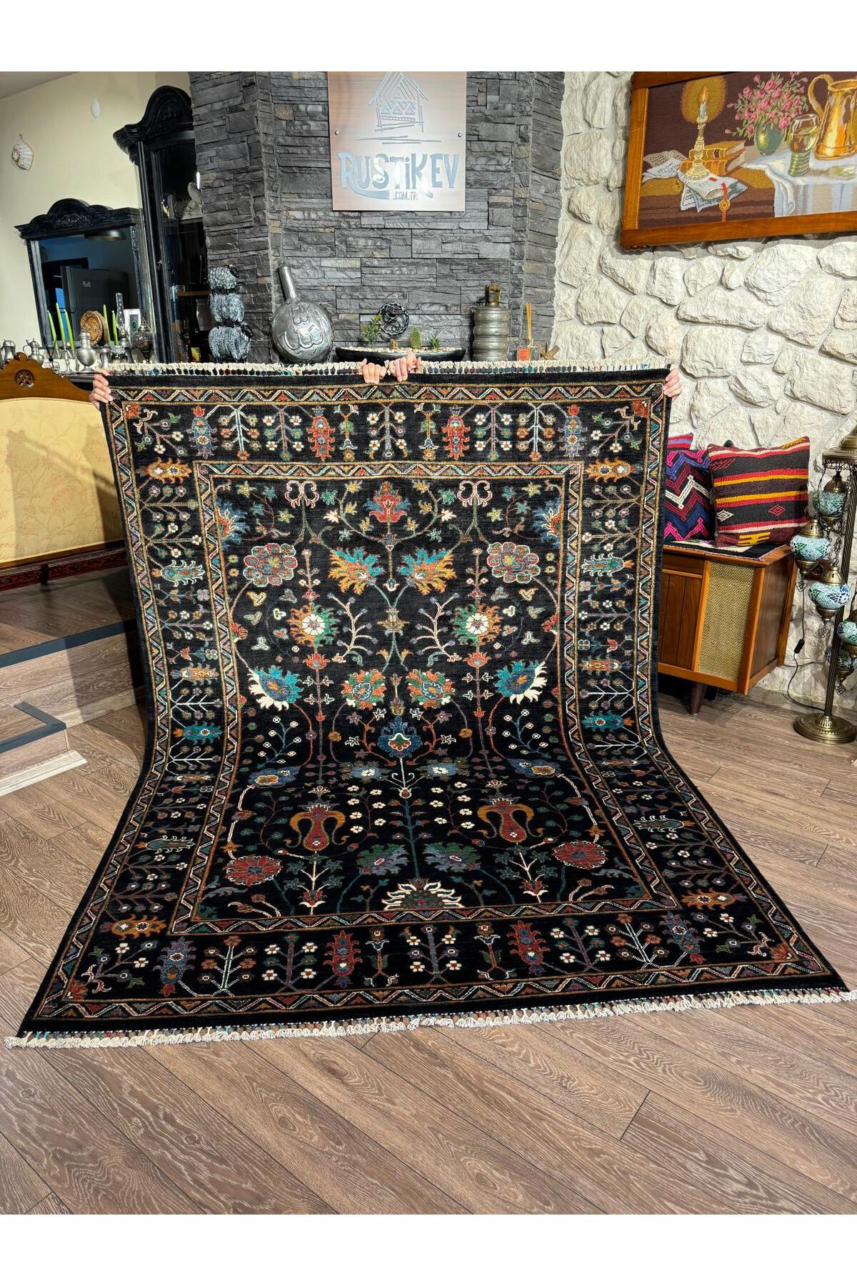 Rustikev SUZANI Rug - MALLTURK
