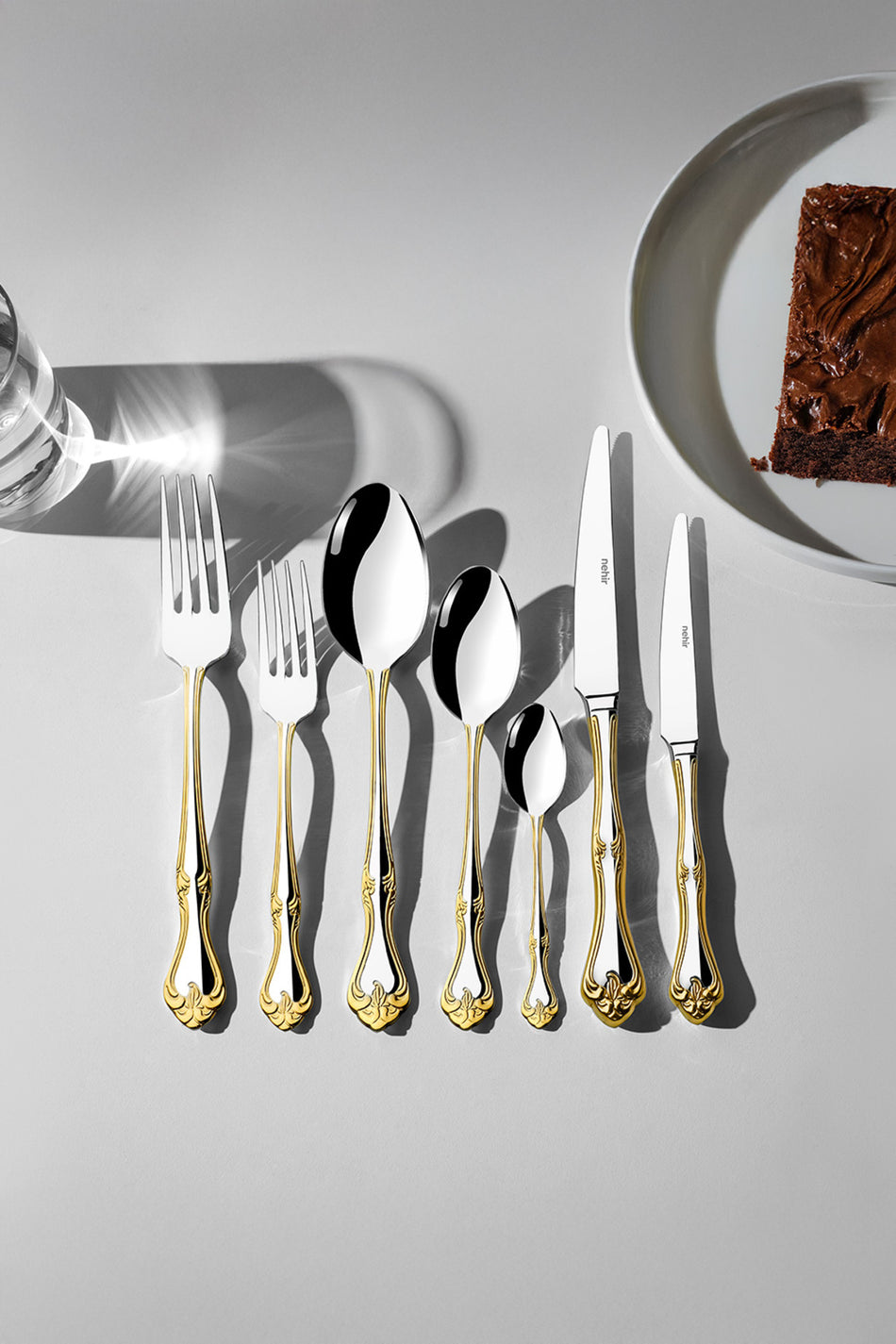 Nehir lalezar altin Plain 12 Place Setting 89 Piece Boxed Flatware Set - MALLTURK