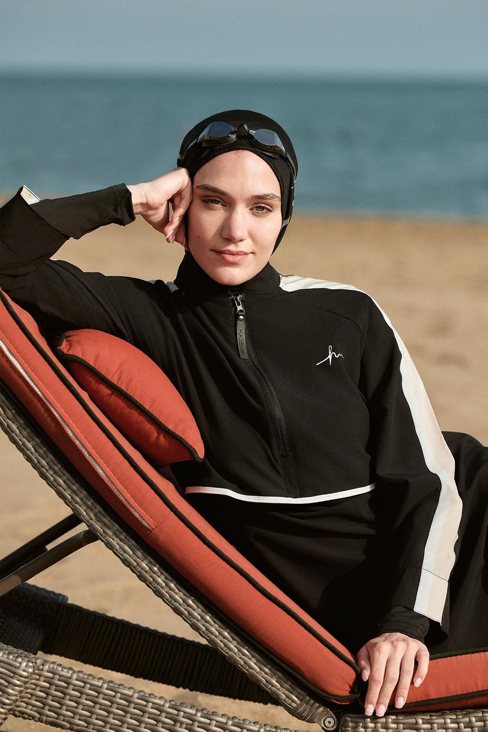 Hasema Esila H-Per Black 6-Piece Full Coverage Swimsuit Set 3125