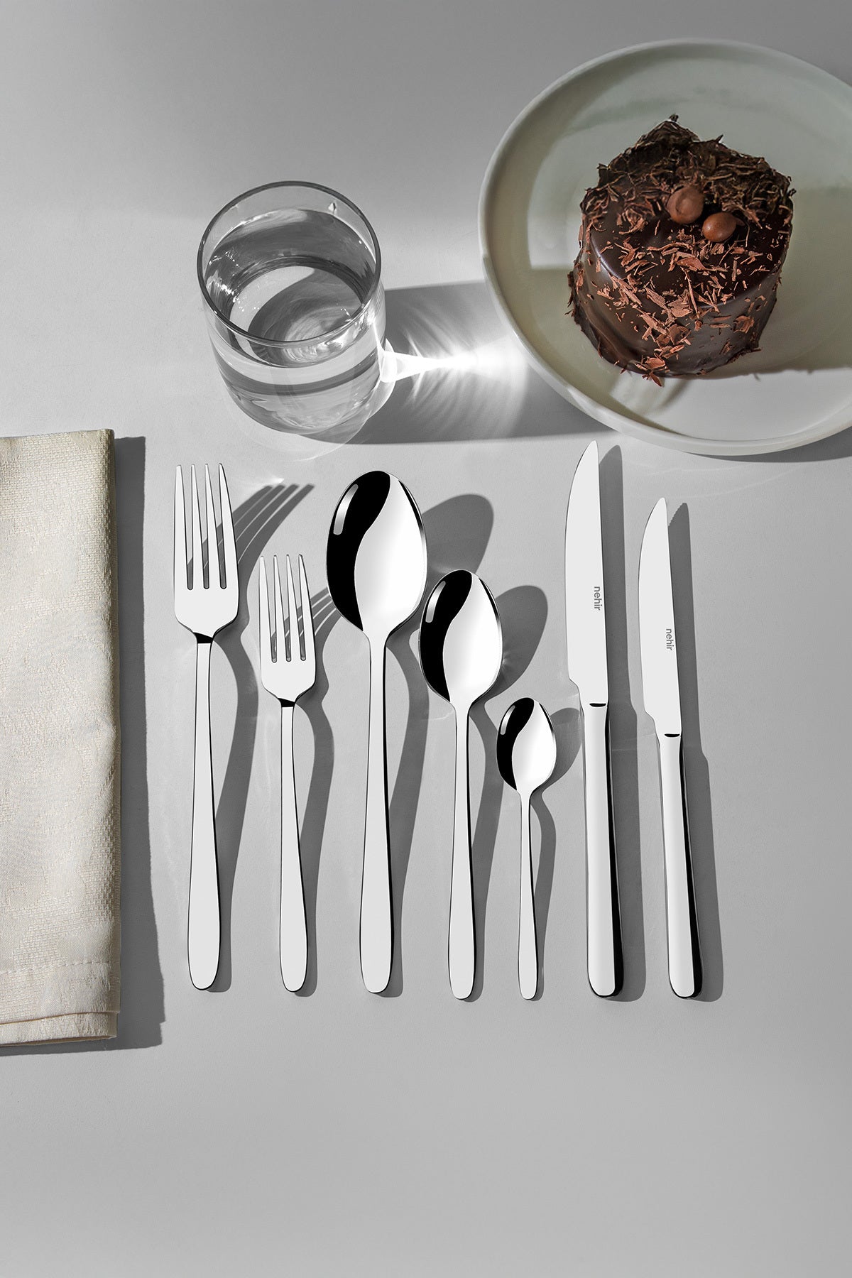 Nehir sultan Plain 12 Place Setting 89 Piece Boxed Flatware Set - MALLTURK